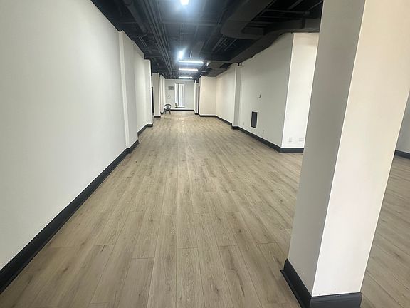 3rd image of 7411 N Western Ave #1