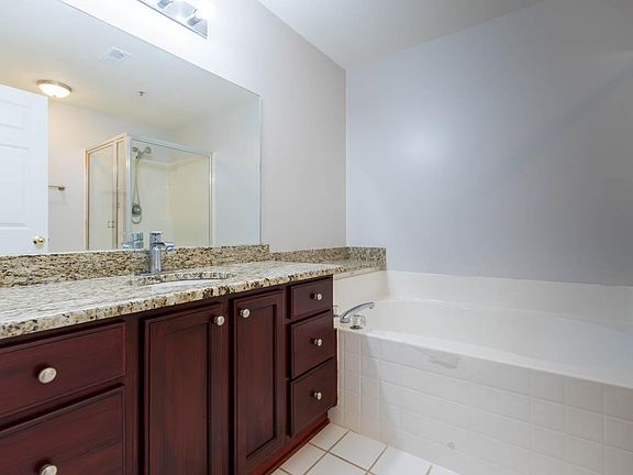 5th image of 28138 Carlton Way Dr #10