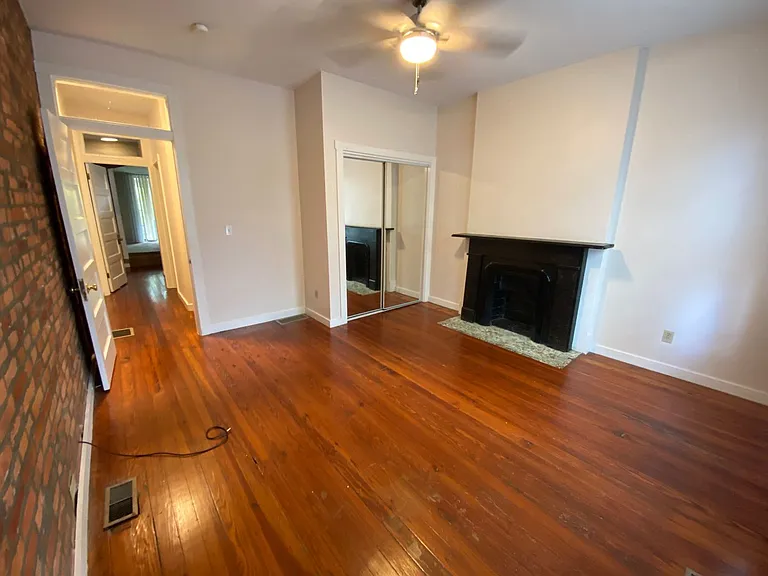 Hunter Ave 884-886 NCR — Photo 8