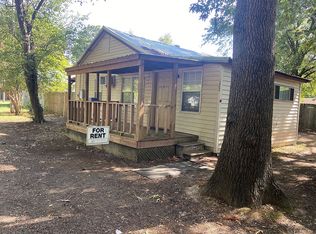 122 Arnold Ln, Hooks, TX 75561