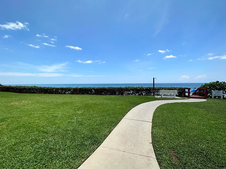 4200 N Ocean Dr #1-902 — Photo 20