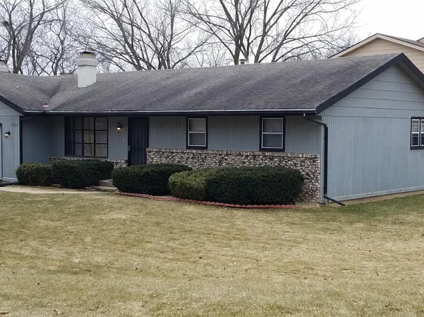 5263 Pebble Creek Trl, Loves Park, IL 61111