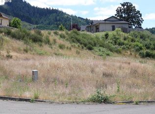 820 Forest Heights St #36, Sutherlin, OR 97479