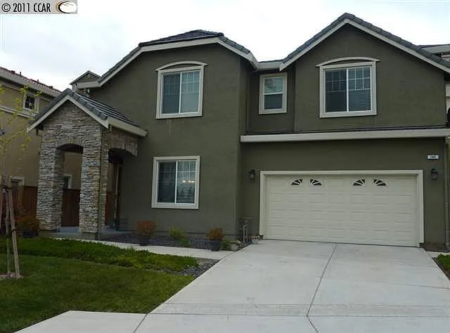 144 Lawlor Ct photo 1