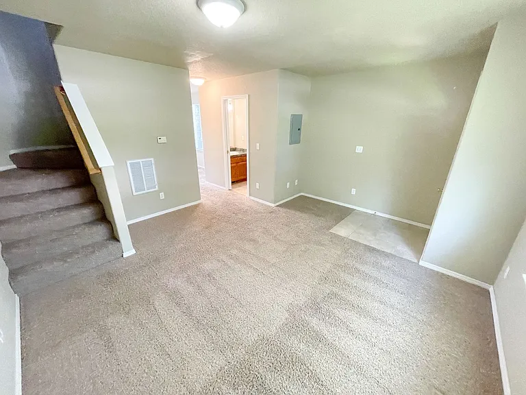 614 Prescott St — Photo 3
