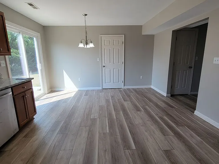 11607-11609 Kimberly Dr — Photo 6
