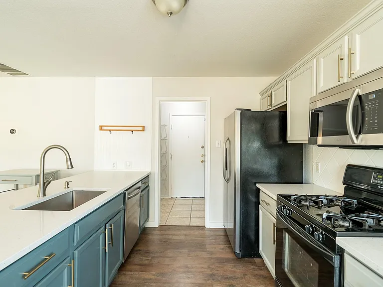 408 Woodsorrel Way — Photo 6