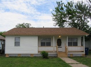 806 W 4th St, Freeport, TX 77541
