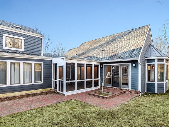 screened porch