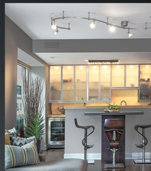 Eating area and see through, let kitchen cabinets