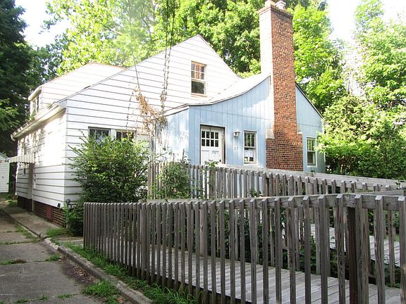 2nd image of 27 Stayman St