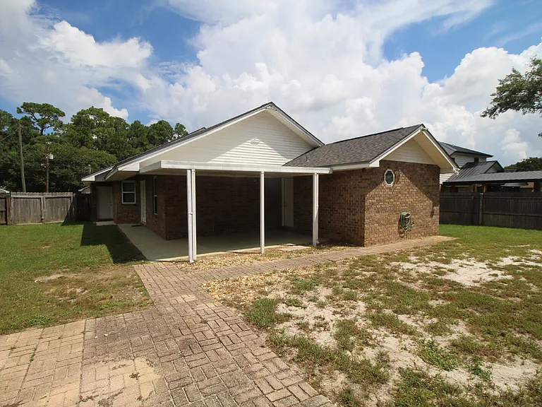 7679 Old Hickory Dr — Photo 17