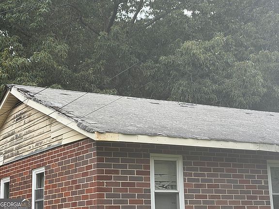 2nd image of 217 Glenn St