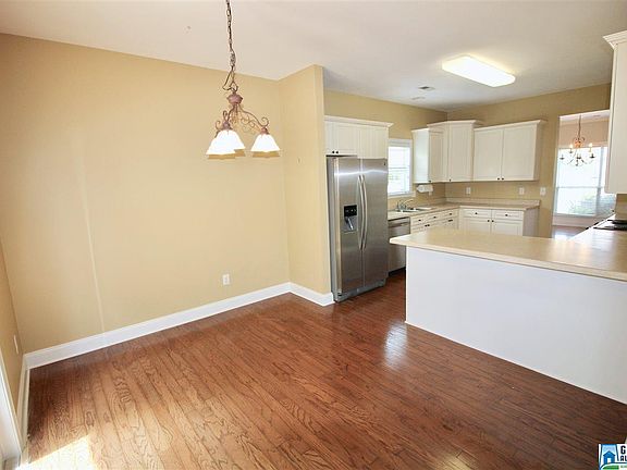 5th image of 879 Old Cahaba Dr