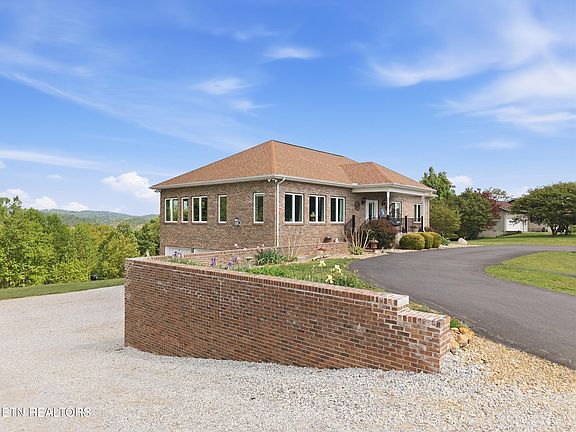 2nd image of 446 Gaut Rd