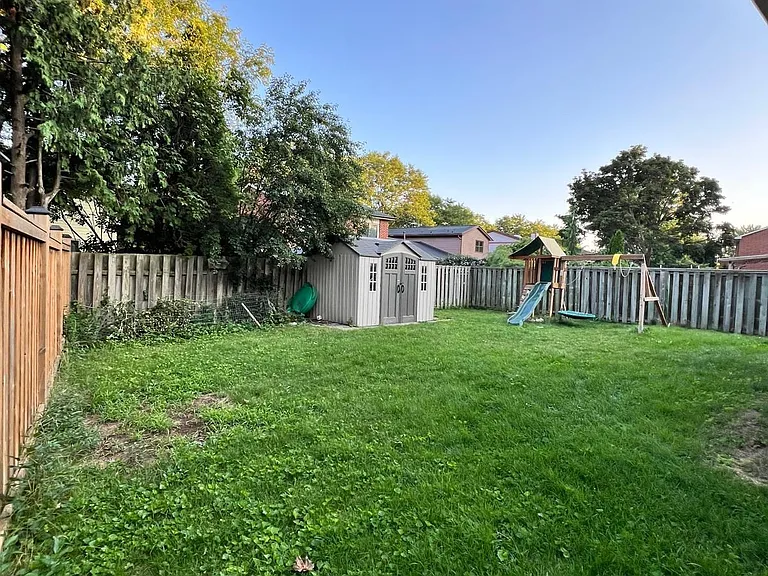 48 Blacktoft Dr #MAIN — Photo 13