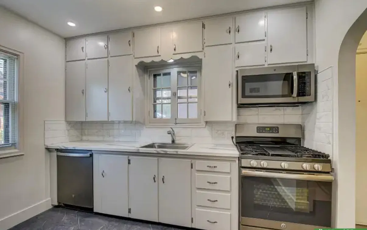 4308 Center St — Photo 3