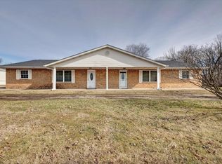 1276 W Echles Ave, Linton, IN 47441