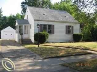 621 E Chesterfield Ave, Ferndale, MI 48220