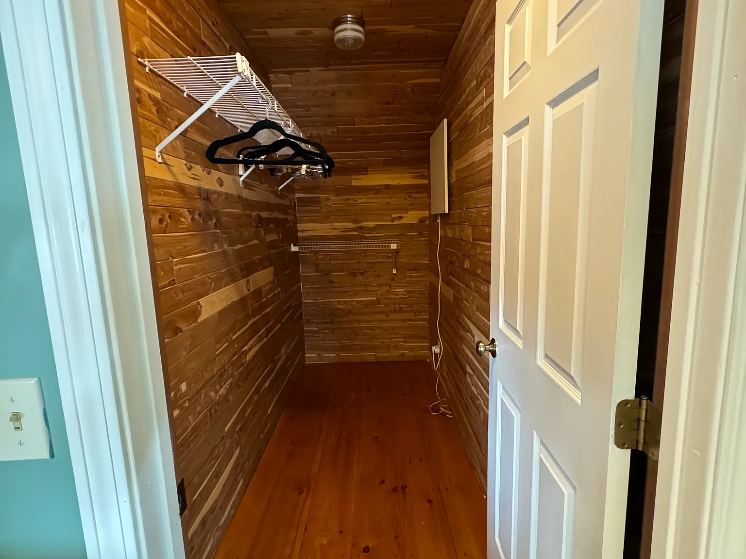 4 bed, 2869 sqft, $8,000 — Photo 4