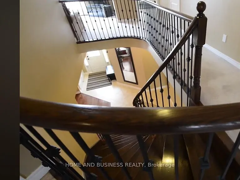3285 Paul Henderson Dr — Photo 7