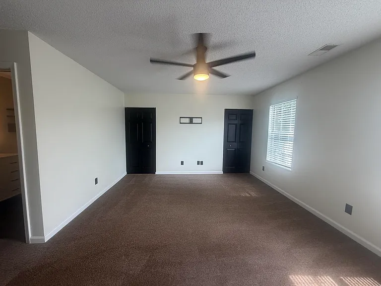 1755 Polaris Dr — Photo 32