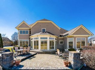 5401 Medallion Dr W, Westerville, OH 43082