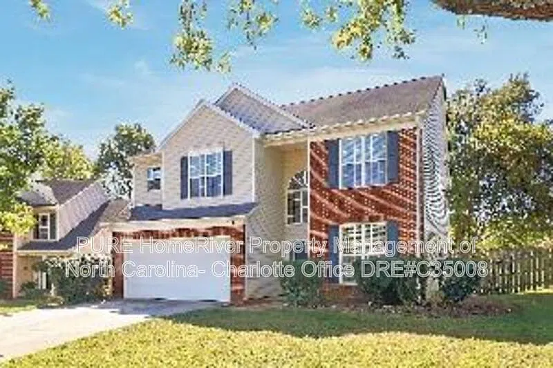 5 bed, 3.0 bath, 2600 sqft, $2,595 — Photo 2