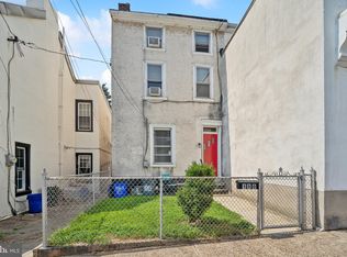 180 Dupont St, Philadelphia, PA 19127