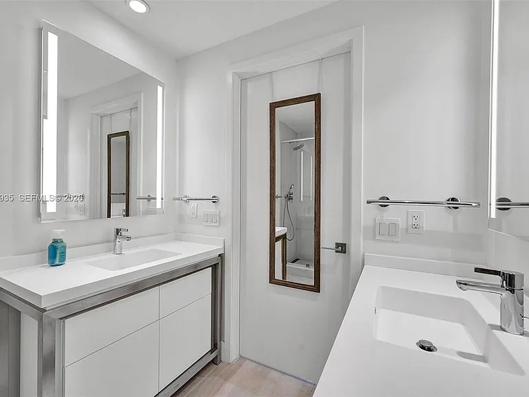 2000 Metropica Way #1408 — Photo 43