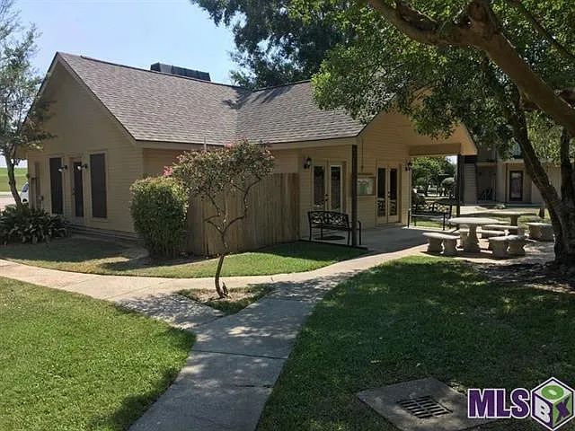 11011 Cal Rd #57 — Photo 10