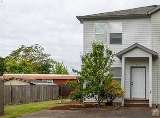 977 SE 13th Ave, Hillsboro, OR 97123