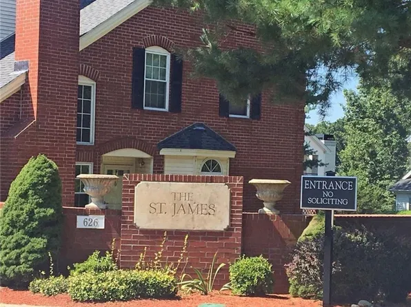 626 Smithfield Rd APT 705, North Providence, RI 02904