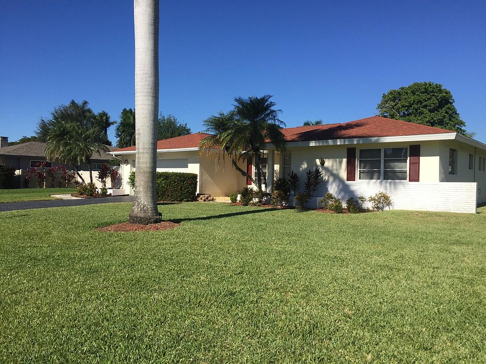 1st image of 1561 Manchester Blvd