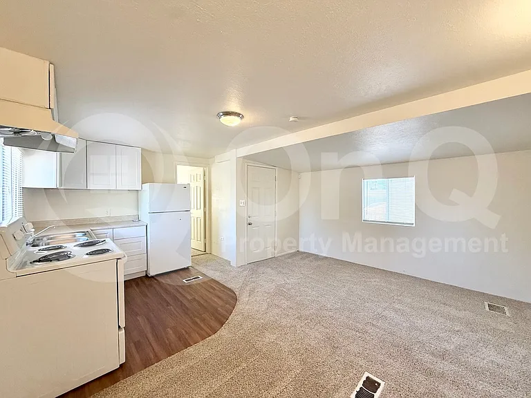 229 N Palm St #7 — Photo 9