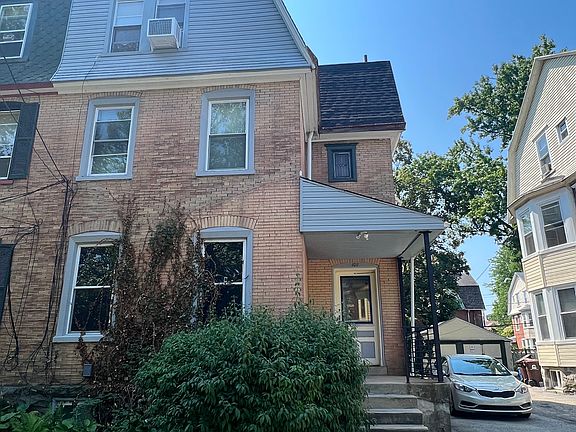3rd image of 108 McKinley Ave Floor 2