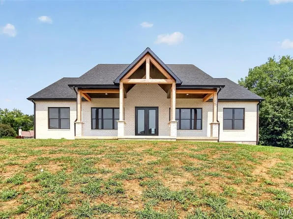 10116 Norwoods Ct, Hannibal, MO 63401