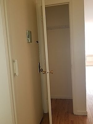 3rd image of 2153 Bergen St #2