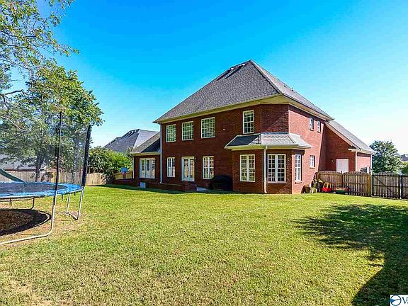 3rd image of 7106 Barefoot Cir SE