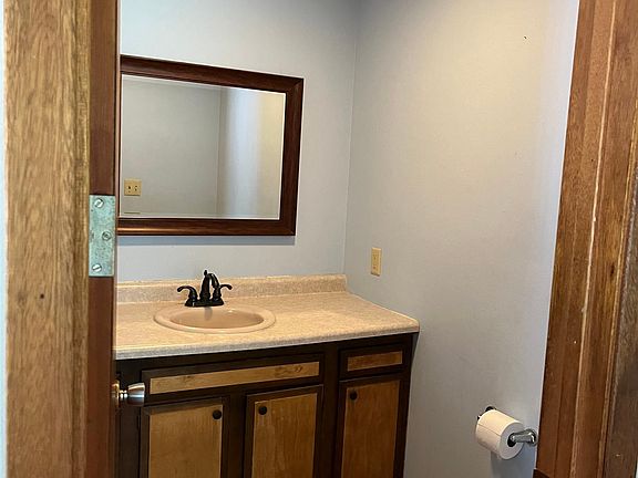 4th image of 1707 S Maple St #1707