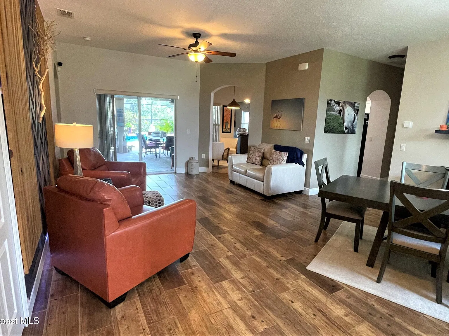 4 bed, 2.0 bath, 2083 sqft, $2,500 — Photo 4