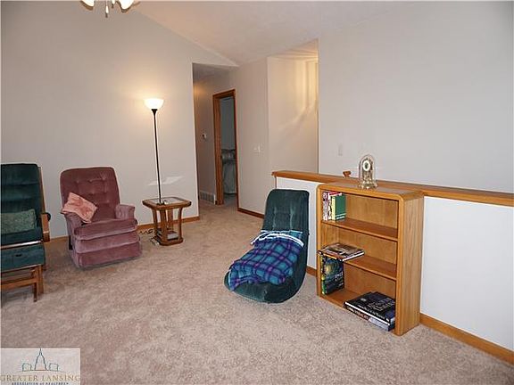 5th image of 4091 Scenicview Ct