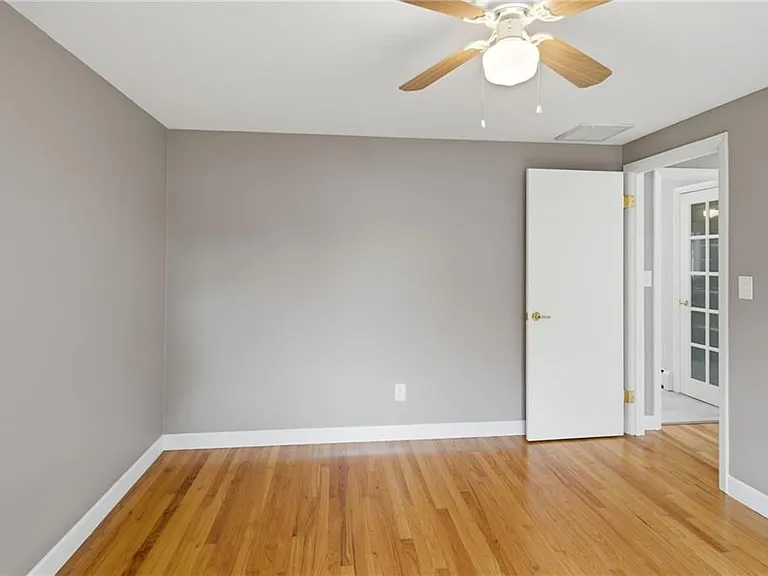160 Fort St — Photo 14