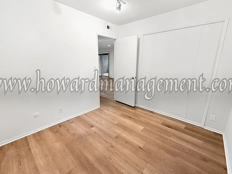 4605 Maytime Ln — Photo 12