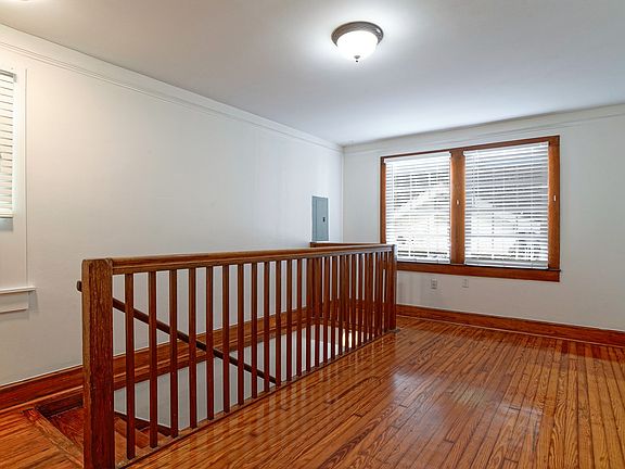 Living room unfurnished