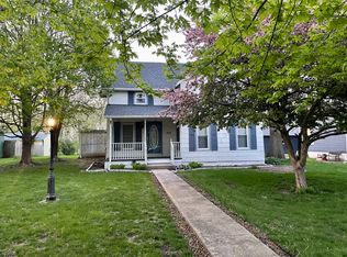 206 W Sangamon St, Fisher, IL 61843