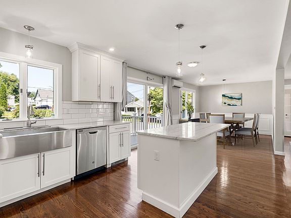 3rd image of 38 Overlook Rd