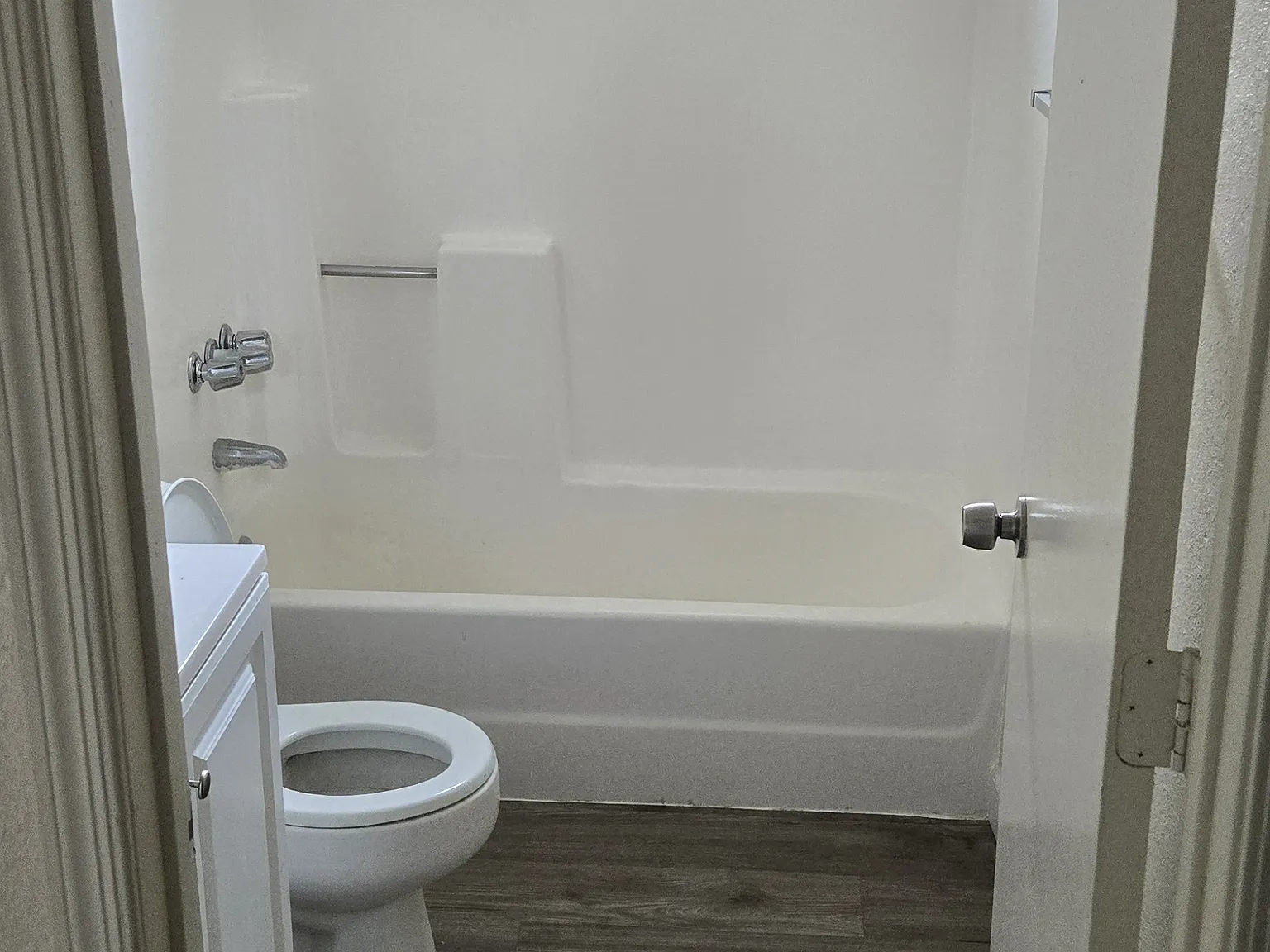 2 bed, 750 sqft, $995 — Photo 4