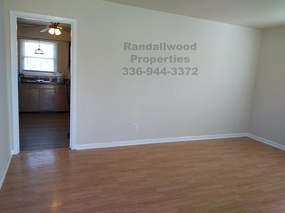 2nd image of 619 Mobile St