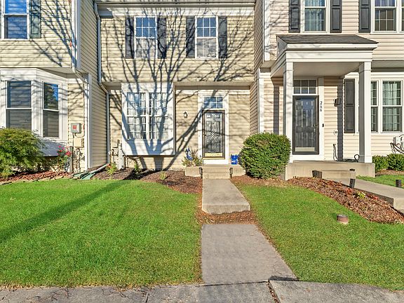 2nd image of 264 Arcadia Shores Cir